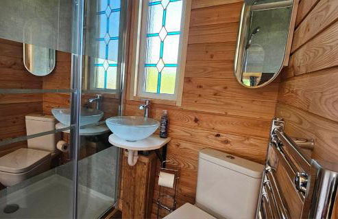 Wye Valley Cabin - Photo 7