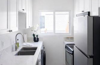 Stay in the Heart of Hillcrest! - Photo 14