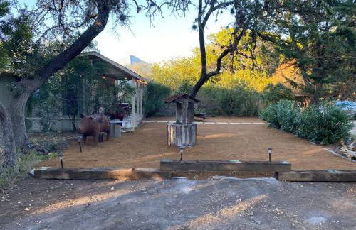 Cottage with Hot Tub and Pool Bandera, TX. - Foto 24