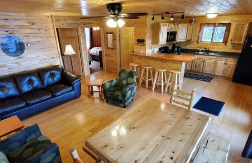 Lakeside 2 Bedroom Wolf's Den Cabin On Kab - Foto 5