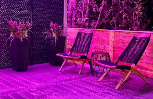 Purple City Retreats - Luxury Yurt & Spa - Foto 19