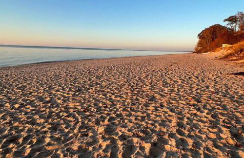 Woodshores Retreat - cozy retreat, hot tub, Lk MI - Photo 26