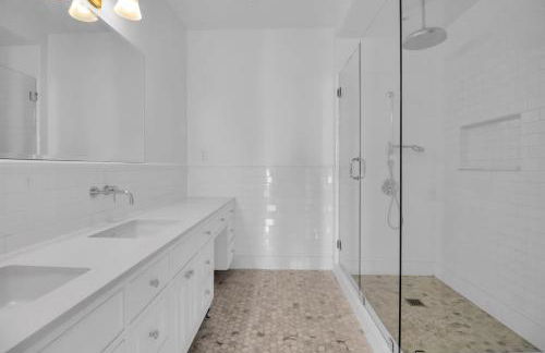 399- Luxury 6BR 5Baths Townhouse with Garage in Carroll - Foto 13