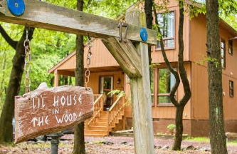 Clocked Out Cabin with Lake Access, Fire Pit, Games - Foto 25