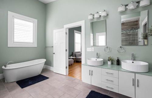 Chic Downtown Retreat Breweries, Murals & Music - Foto 30