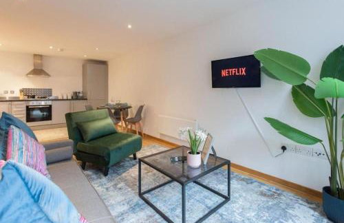 Elegant City Retreat Contemporary 2BR 2BA Netflix Included - Foto 7