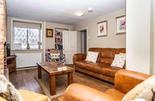 Historical Sherwood Forest Cottages - Sleeps 16 - Foto 4