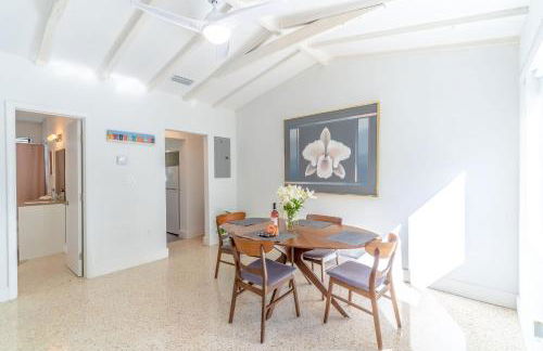 Renovated Apts with Kitchen, Fast WiFi, Smart TV, Roku & Pool Onsite 4 mi to Surfside Beach - Foto 41