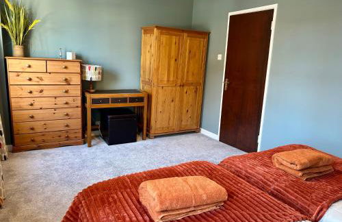 Bayfields house by the Sea, parking, garden, central location - Photo 11