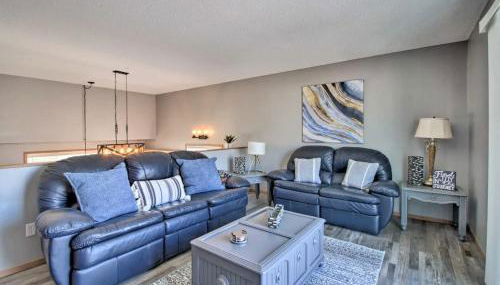 Welcoming West Fargo Retreat w Backyard - Foto 5