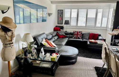 CENTRAL HOVE Large 2 bedroom Private residence with PARKING & BEACH HUT - Foto 10