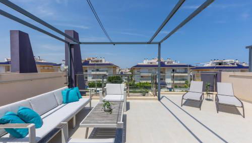 2BD Coastal Gem with Pool & Terrace - Torre de la Horadada - Foto 4, sunbed