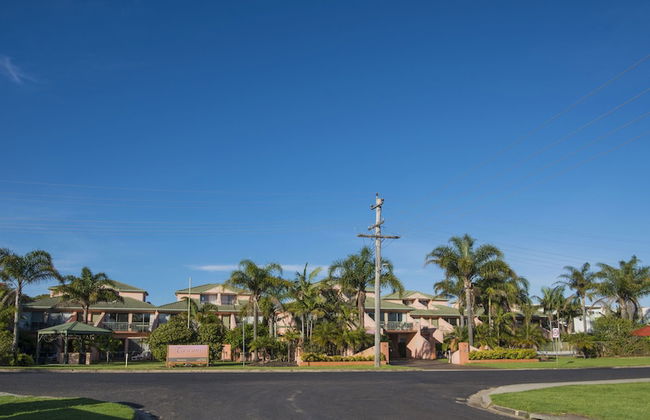 Tuscany Apartments - Photo 2