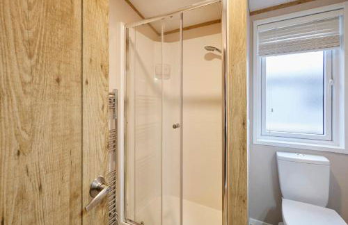 Waters Edge Lodge with Hot Tub - Foto 28