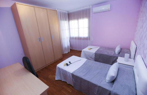 GERANIS VILLA ONLY FAMILIES Planet Costa Dorada - Foto 27