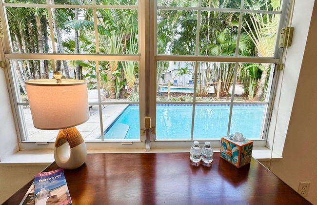 Islands Inn on the Drive - Poolside Paradise - Queen Bed - B2 - Foto 6