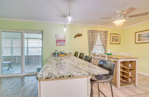 Waterfront Hernando Beach Home with Dock and Hot Tub! - Foto 8