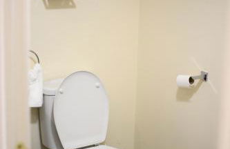 Family home close to Shrewsbury Town centre - Photo 37