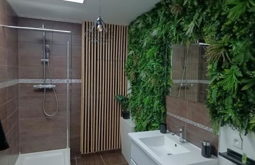 Évasion romantique avec jacuzzi intérieur - Foto 21