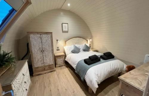 Riding Gate Lodge - Photo 8