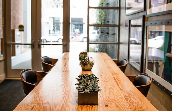 Domicile Suites at Mark on 8th - Photo 4