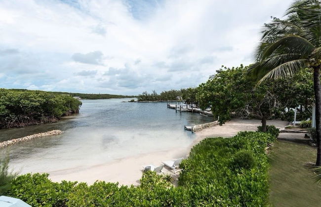 Middle Cay Estate 7 Bedroom Estate - Photo 30