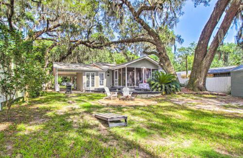 The River Cottage Charming Retreat with Dock - Foto 26