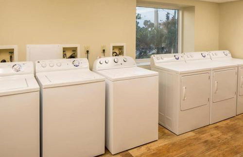 Hear the Atlantic waves in this Studio resort apt in Ormond Beach with vacation amenities - Photo 19