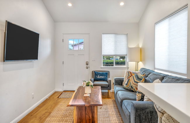 Charming 2 BDR Seaside Cottage 5 Min to Beach! - Foto 16