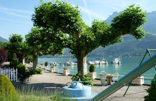 Le Nid du Lac, appartement en duplex au bord du lac d'Annecy, résidence avec plage privée - Foto 16