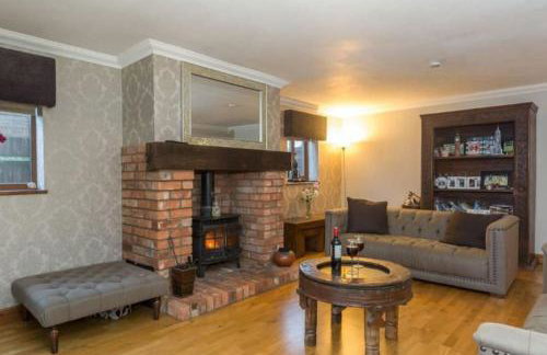 Spacious Home, 6 large bedrooms, full sky package, sleeps 14 - Foto 71