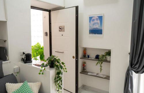 Scugnizzo Apartment SMART - Foto 12