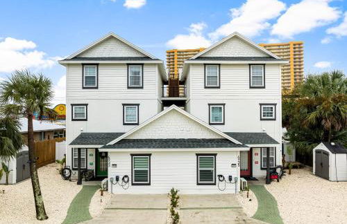 PCB Sleeps 22! 2 Homes, 2 Pools, 2 Mini Golf - Foto 16