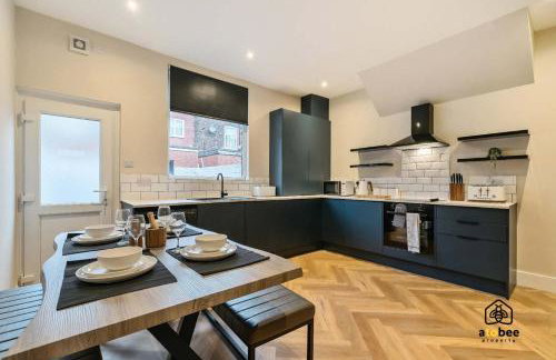 2 Bed Home near Etihad & Manchester City Centre on a quiet street with Free Parking - Foto 7