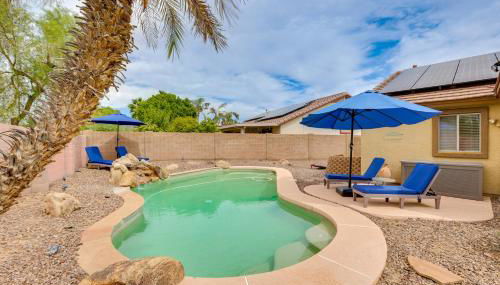 Spacious and Fenced Yard Pet-Friendly Surprise Home - Foto 1