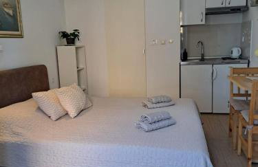 Studios IM - Photo 92
