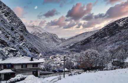 Case vacanze in graziosa borgata alpina - Photo 12