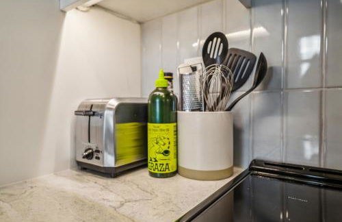 Travelers Dream, Walk to Space Needle, Firepit, cornhole - Foto 31