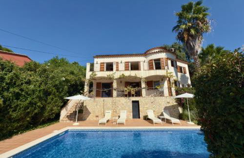 Beautiful Spacious Villa with Mountain View and Private Pool - Foto 34