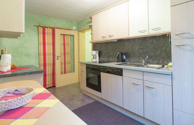 Waxweiler Flat Near City Center - Photo 4