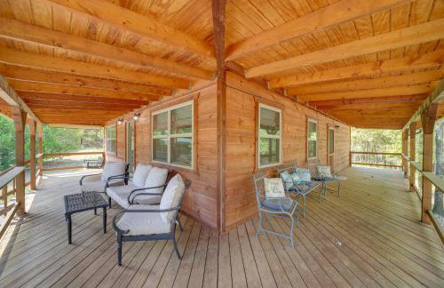 Clayton Cabin with Wraparound Deck Steps to Lake! - Foto 2