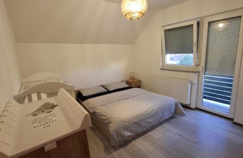 Familyway Croatia Kids Friendly Family villa with privat Pool 50 m2 Slavonski Brod - Foto 53