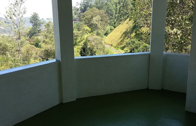 Windsor Forest Bungalow - Photo 2