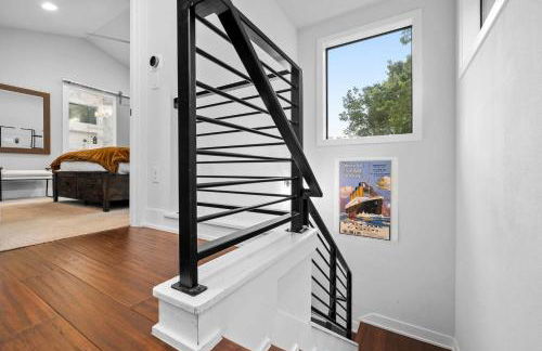 East Side Haven - Blocks from Local Food Legends - Foto 17