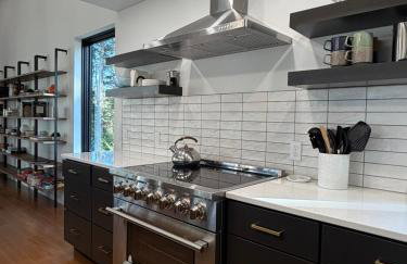 Contemporary Lakehouse in Lakeville - Foto 8