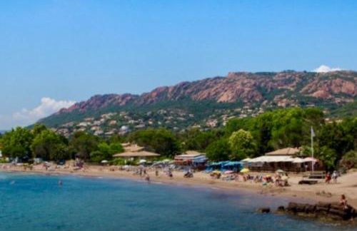 Cap Esterel 2 pièces Climatisé 4-5pers Piscines Parking Draps Wifi - Foto 6