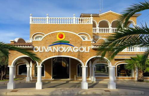 Adosado con piscina a 6 min del MET Oliva Nova y playa - Photo 28