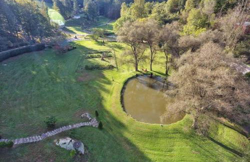 Petting Zoo! Hot Tub, 15 acres, stream & Romance! - Foto 51