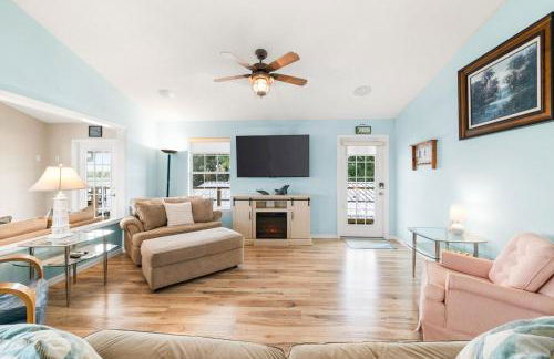 Waterfront St Johns River near springs with boat dock and water sports - Foto 16