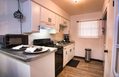 Chic & Cozy 2 bedroom - 1 bathroom - RATED BEST - Foto 21